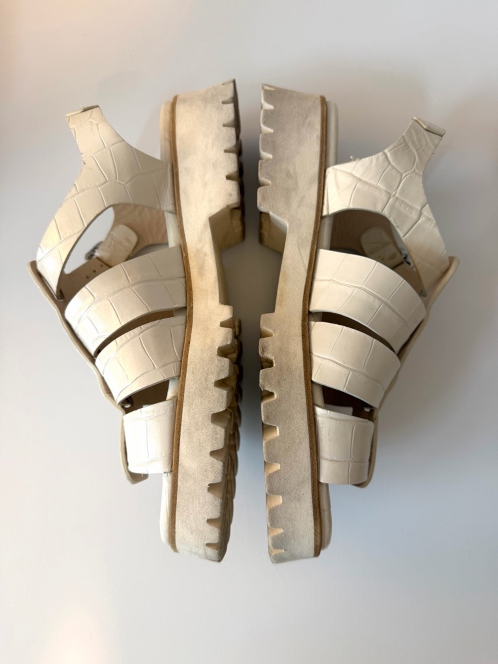 Freda Salvador Darya Lug Sole Fisherman Sandal in Bone Embossed Croc, Size 8 - Picture 6 of 10